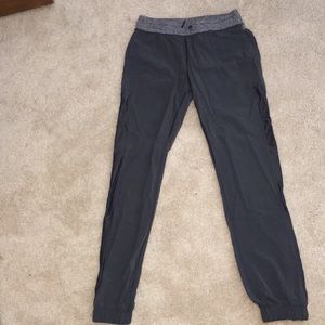 LULULEMON/IVIVVA Sweat pants